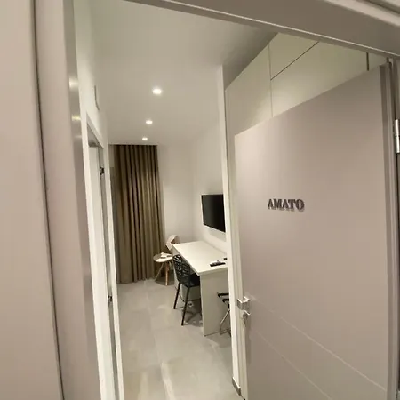 Il Duca House E Prestige Guest house *